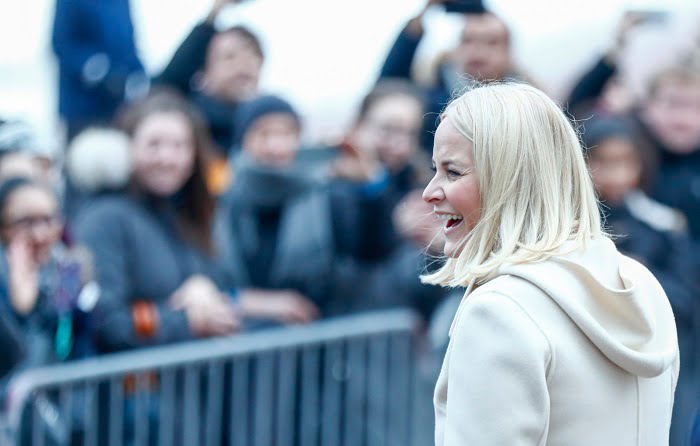 SAR la princesse héritière de Norvège Mette-Marit assistera à la Journée sans vergogne d'Oslo (Skamløsedagen) 4 SAR la princesse héritière de Norvège Mette-Marit assistera à la Journée sans vergogne d'Oslo (Skamløsedagen) - 3