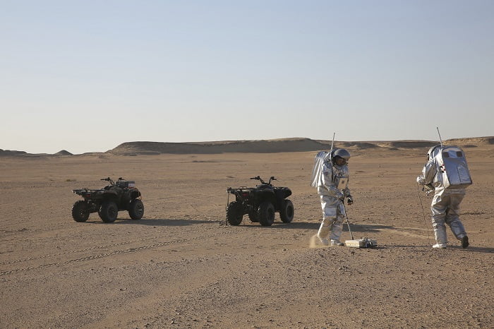 200 chercheurs de 25 pays s'entraînent pour des missions martiennes dans le désert d'Oman 4 200 chercheurs de 25 pays s'entraînent pour des missions martiennes dans le désert d'Oman - 3