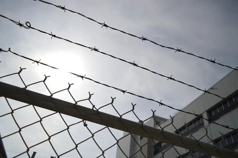 Un Iranien emprisonné après une virée shopping en Suède 4 Un Iranien emprisonné après une virée shopping en Suède - 3