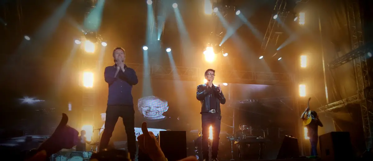 Vous avez entendu Take On Me. C'est l'histoire de a-ha, le groupe derrière le bop - 13