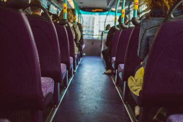 Le chauffeur d'un bus de tournée suédois retiré pour un test d'alcoolémie à Hallingdal - 18