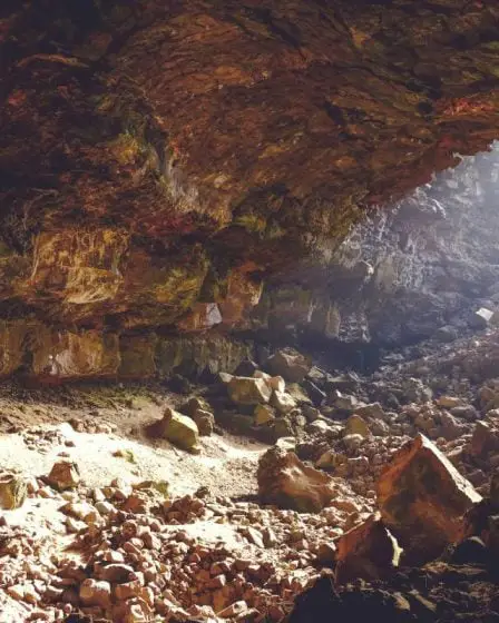 Les Vikings ont-ils vraiment organisé des rituels pour arrêter Ragnarök dans une grotte volcanique en Islande ? - 1