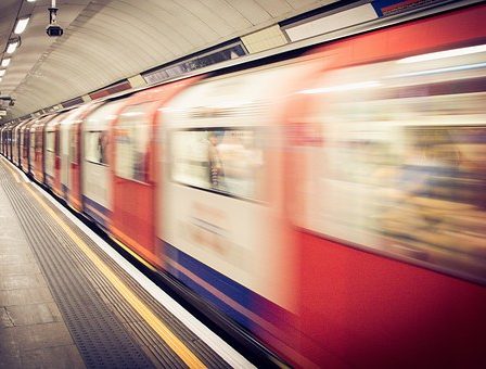 Des tagueurs masqués ont fait peur dans le métro 14 Des tagueurs masqués ont fait peur dans le métro - 13