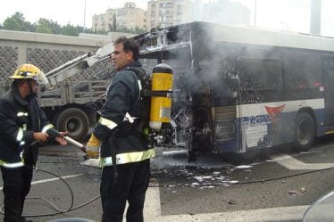 E18 bloqué après l'incendie d'un bus à Lierre - 16