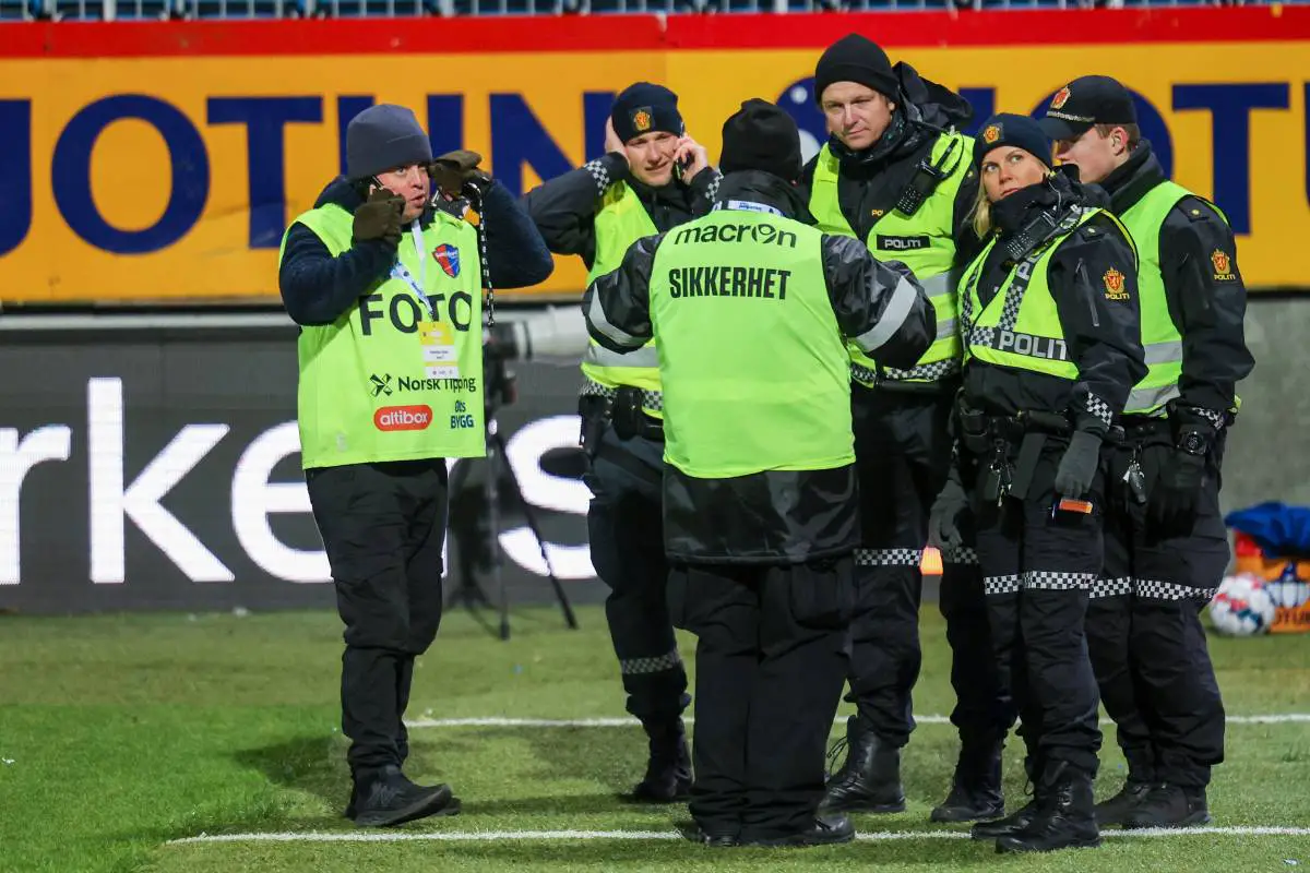 Le Brann FC interdit un supporter du club qui a uriné sur un photographe - 3
