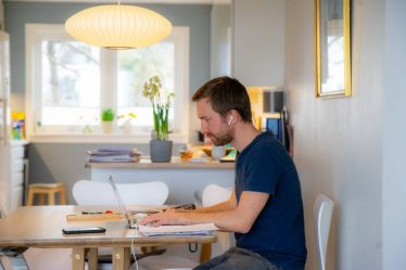 Certaines entreprises norvégiennes permettent désormais aux travailleurs d'alterner entre le bureau et le travail à domicile - 20