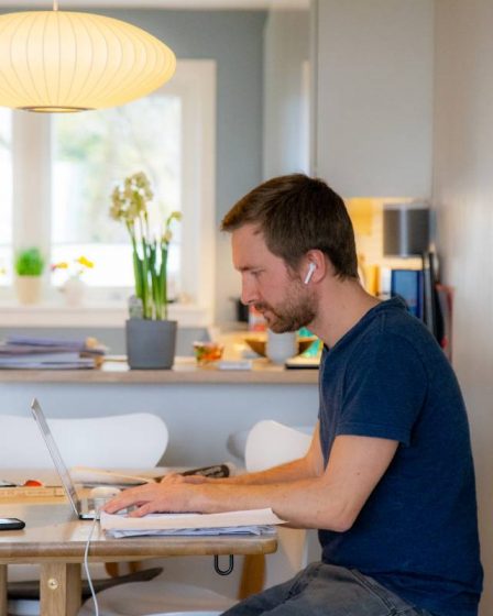 Certaines entreprises norvégiennes permettent désormais aux travailleurs d'alterner entre le bureau et le travail à domicile - 22