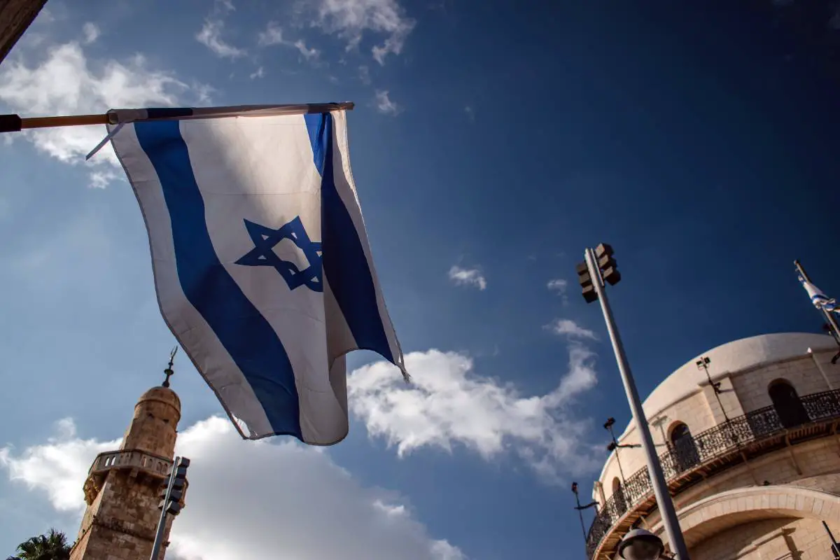 La participante norvégienne de Miss Univers se rend en Israël malgré les restrictions d'omicron - 3