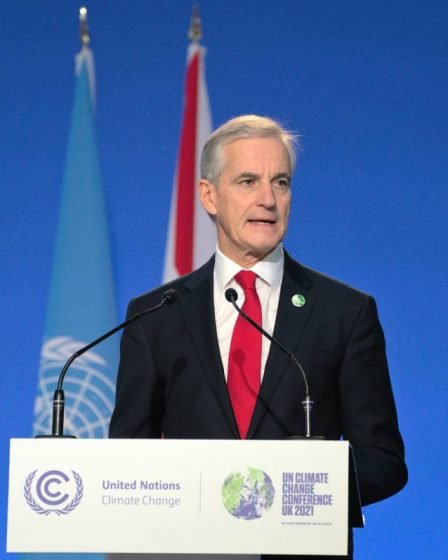 Støre prononce un discours sur le climat à la COP26, déclare que le changement est "urgent" et "possible" - 19