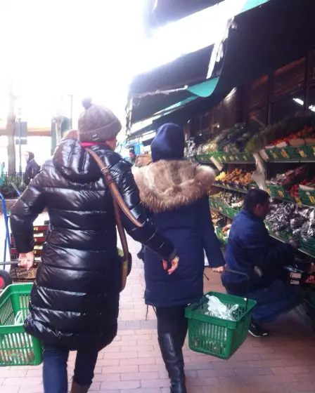 Refusera aux étrangers qui reçoivent l'aide sociale la résidence permanente 19 Refusera aux étrangers qui reçoivent l'aide sociale la résidence permanente - 18