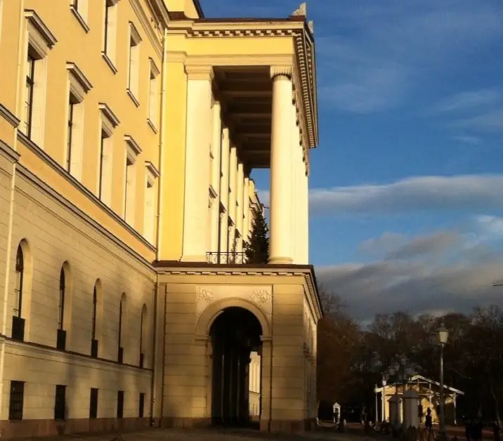 Les propriétés royales ne sont pas suffisamment sécurisées après le 22 juillet 4 Les propriétés royales ne sont pas suffisamment sécurisées après le 22 juillet - 3
