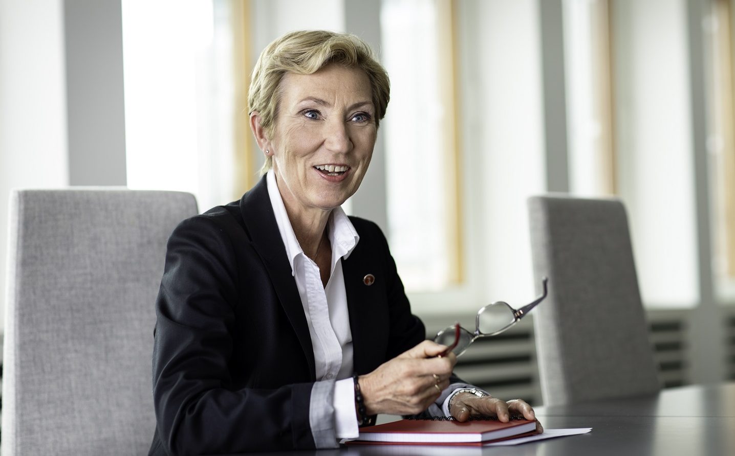 Le chef adjoint de LO attaque les libéraux et le KrF 4 Le chef adjoint de LO attaque les libéraux et le KrF - 3