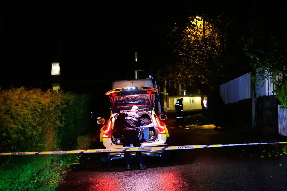 PHOTO : Deux personnes grièvement blessées dans une bagarre à Grimstad - deux autres arrêtées 8 PHOTO : Deux personnes grièvement blessées dans une bagarre à Grimstad - deux autres arrêtées - 7