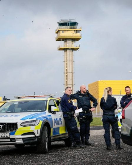 PHOTO : 14 personnes arrêtées après des manifestations pour le climat dans les aéroports suédois - 13