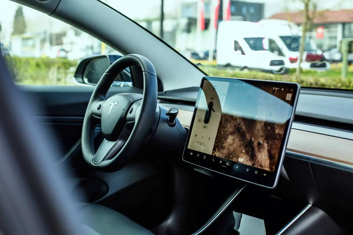 La police lance un avertissement aux propriétaires de Tesla : « Des voleurs professionnels opèrent à Ullensaker » - 3