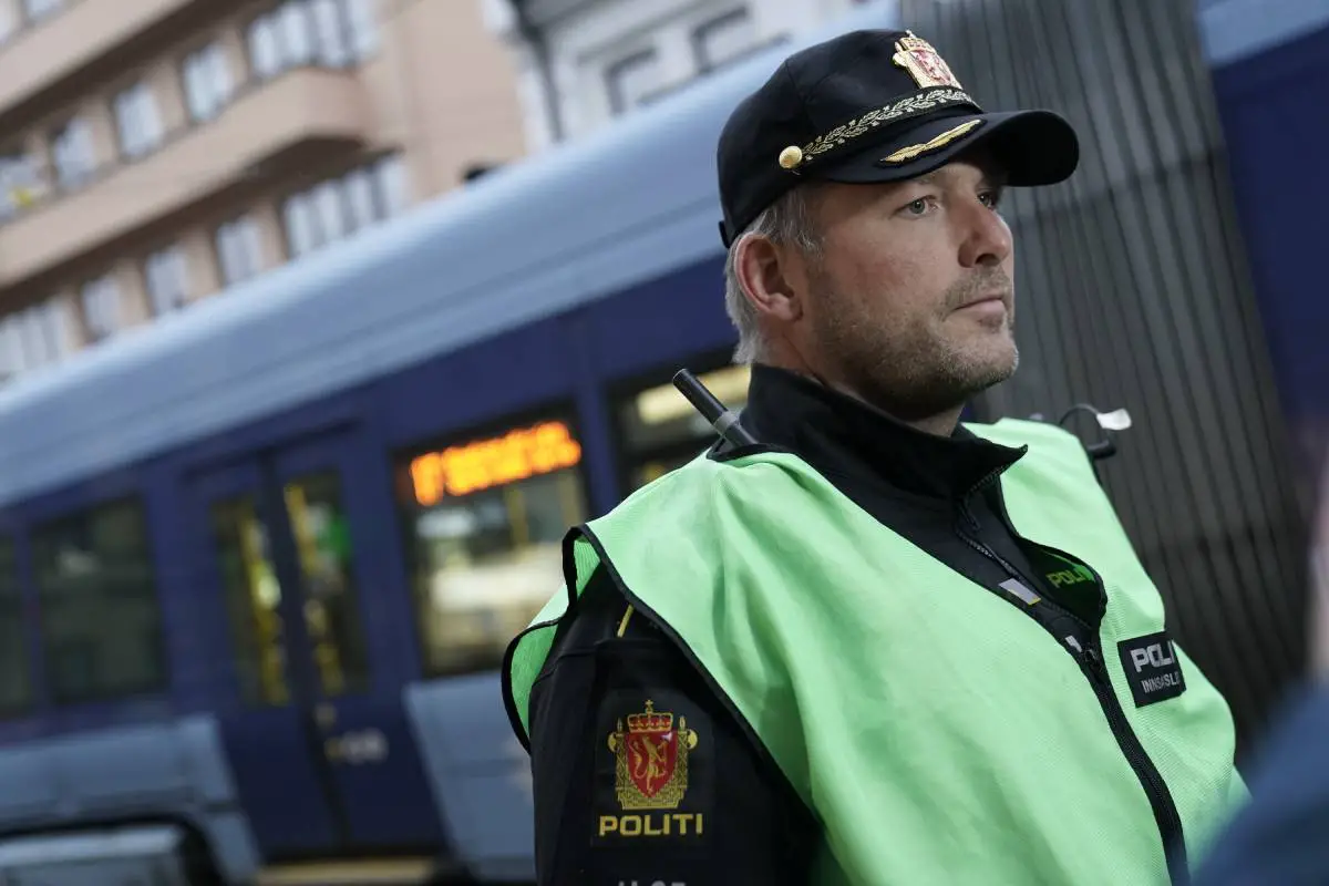 Police d'Oslo : l'agresseur était en train d'attaquer des personnes lorsque nous lui avons tiré dessus 4 Police d'Oslo : l'agresseur était en train d'attaquer des personnes lorsque nous lui avons tiré dessus - 3