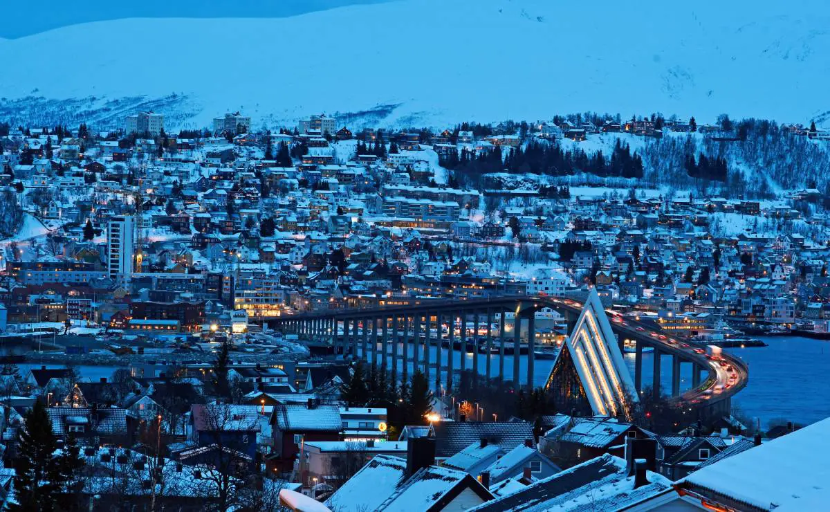 Tromsø: 70 nouveaux cas corona enregistrés au cours des dernières 24 heures 4 Tromsø: 70 nouveaux cas corona enregistrés au cours des dernières 24 heures - 3
