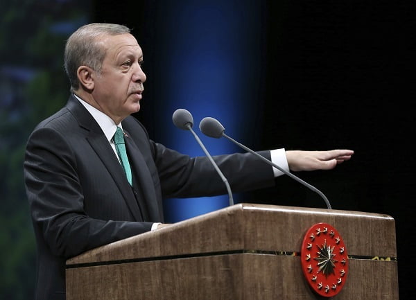 Un diplomate turc ayant obtenu l'asile en Norvège va poursuivre la Turquie 4 Un diplomate turc ayant obtenu l'asile en Norvège va poursuivre la Turquie - 3