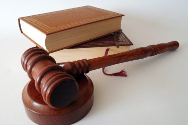 Une adolescente de 16 ans mise en examen pour avoir dénoncé un faux viol - 18