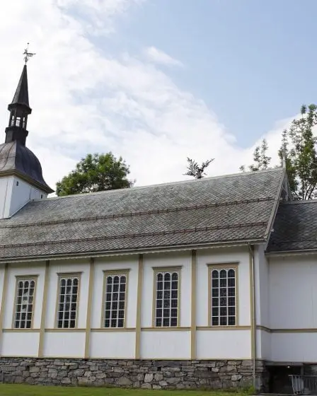 Personne arrêtée pour avoir incendié une église 29 Personne arrêtée pour avoir incendié une église - 28