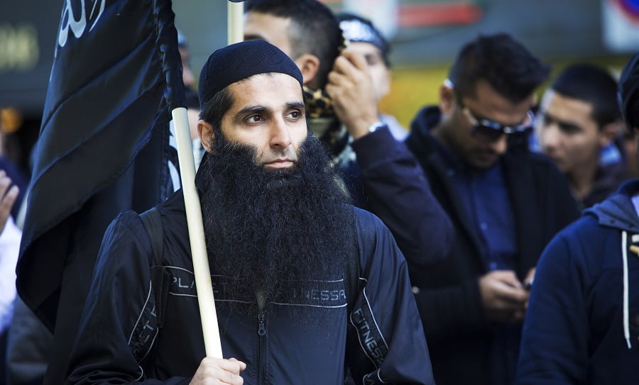 Arfan Bhatti détenu pendant quatre semaines supplémentaires 4 Arfan Bhatti détenu pendant quatre semaines supplémentaires - 3