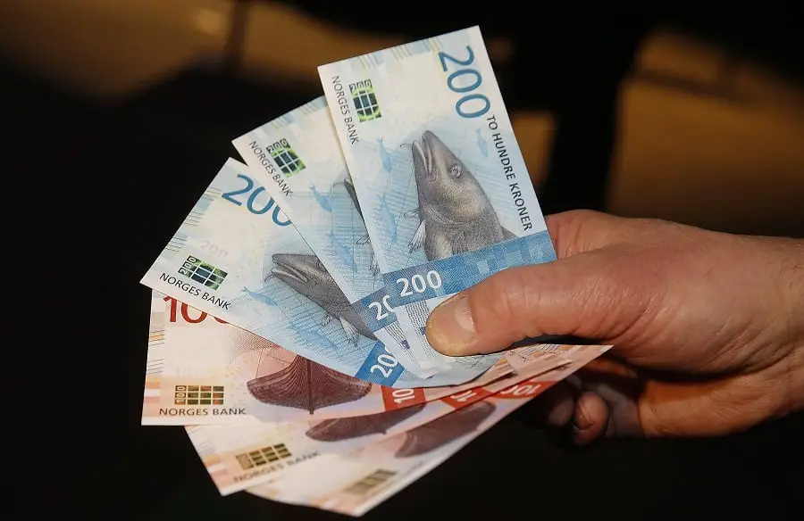 Trois personnes arrêtées pour possession de faux billets 4 Trois personnes arrêtées pour possession de faux billets - 3