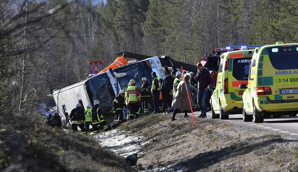 Des jeunes dans un accident de bus suédois - de nombreux blessés 4 Des jeunes dans un accident de bus suédois - de nombreux blessés - 3