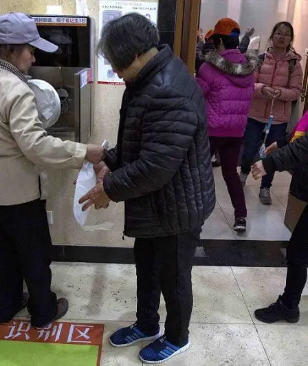 En Chine, le rationnement du papier toilette annonce la « révolution des toilettes publiques » 8 En Chine, le rationnement du papier toilette annonce la « révolution des toilettes publiques » - 7