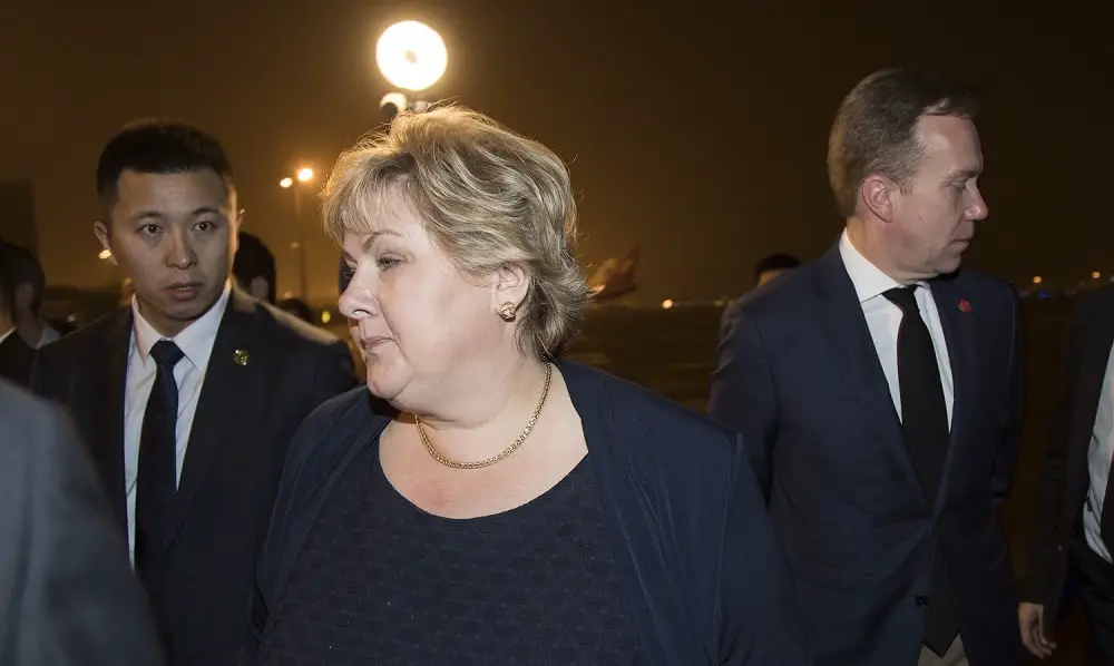 Solberg dit de la menace terroriste qu'elle "comprend que les gens pourraient être inquiets" 4 Solberg dit de la menace terroriste qu'elle "comprend que les gens pourraient être inquiets" - 3