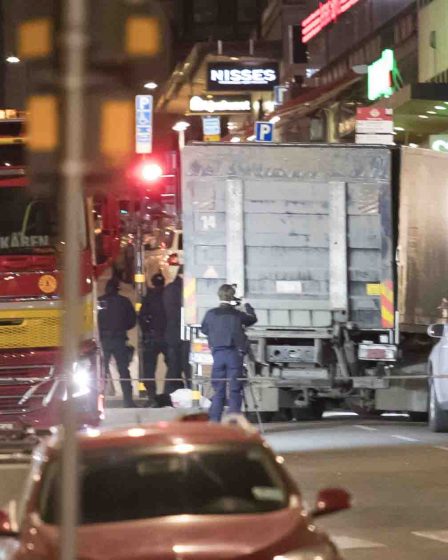 La Suède pleure après l'attaque d'un camion 33 La Suède pleure après l'attaque d'un camion - 32