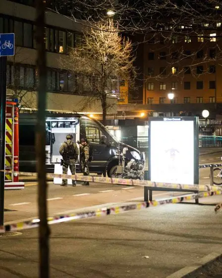 Bombe possible tirée par un robot 25 Bombe possible tirée par un robot - 24