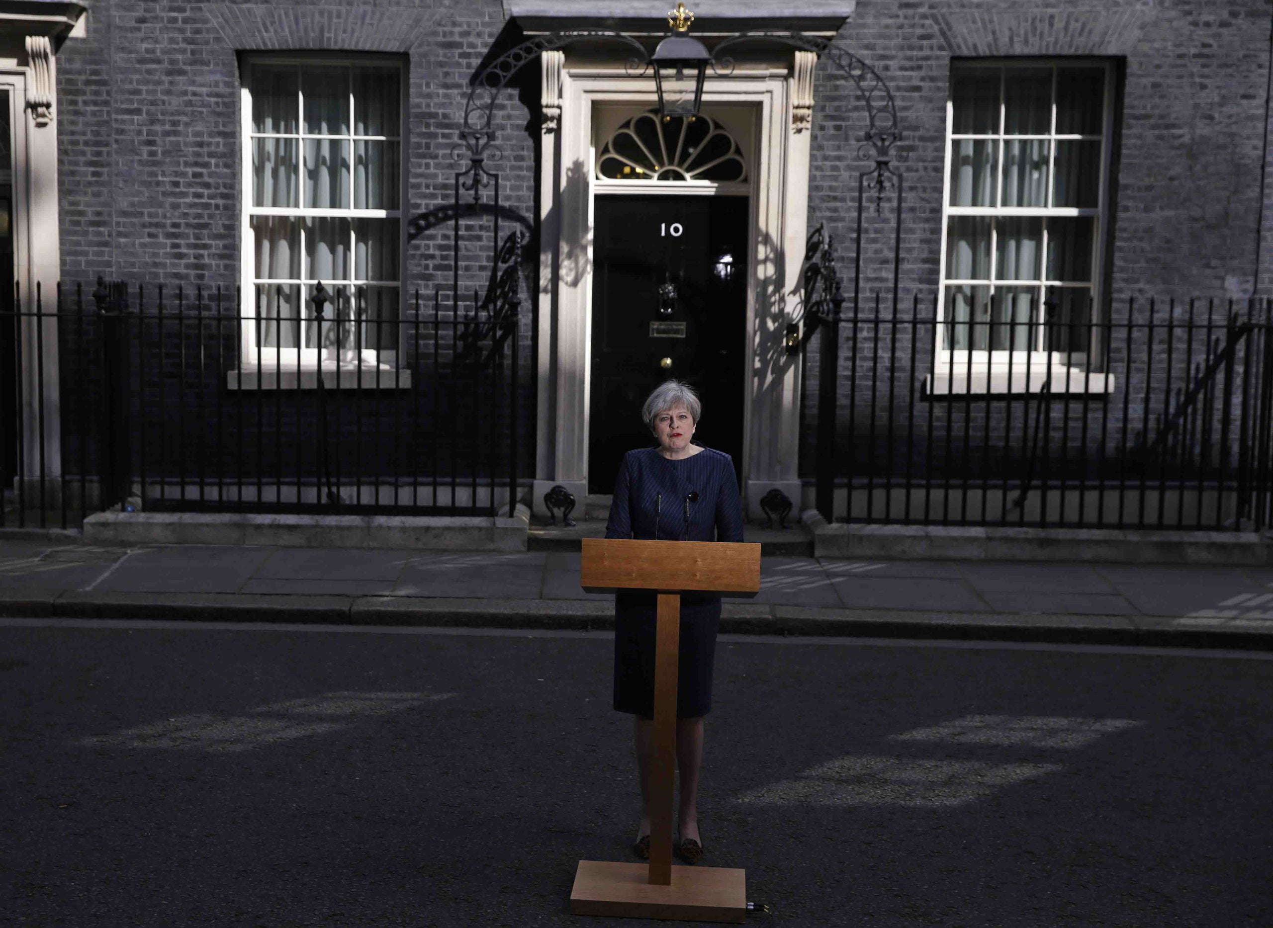 Theresa May annonce des élections anticipées en Grande-Bretagne le 8 juin 4 Theresa May annonce des élections anticipées en Grande-Bretagne le 8 juin - 3