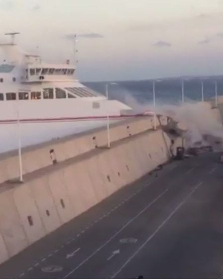 Un ferry s'est écrasé sur le quai de Gran Canaria - 23