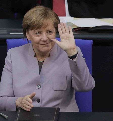 Angela Merkel dit que les relations de l'UE avec la Turquie ont été endommagées 23 Angela Merkel dit que les relations de l'UE avec la Turquie ont été endommagées - 22