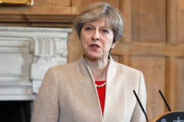 L'avance de Theresa May dans les sondages diminue rapidement - 16