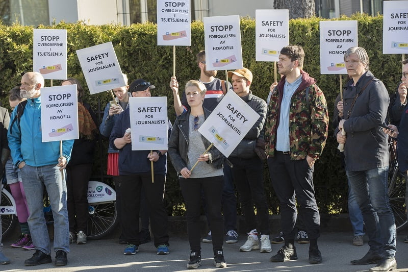 Organisations avec une manifestation gay silencieuse devant l'ambassade de Russie 4 Organisations avec une manifestation gay silencieuse devant l'ambassade de Russie - 3
