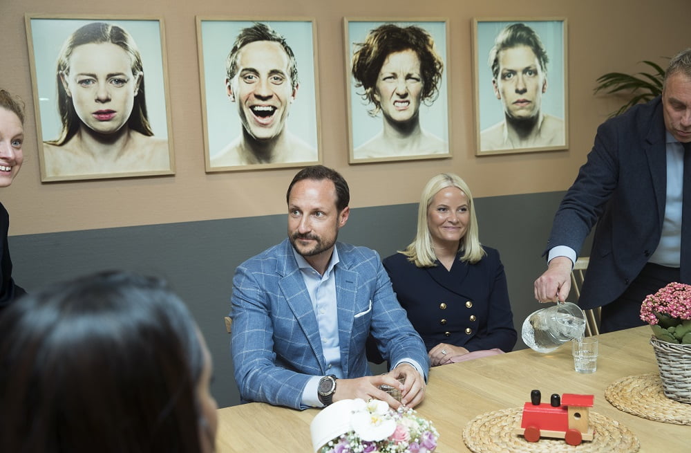 Le prince héritier Haakon et la princesse Mette Marit visiteront un archipel étroitement lié à la Norvège 4 Le prince héritier Haakon et la princesse Mette Marit visiteront un archipel étroitement lié à la Norvège - 3