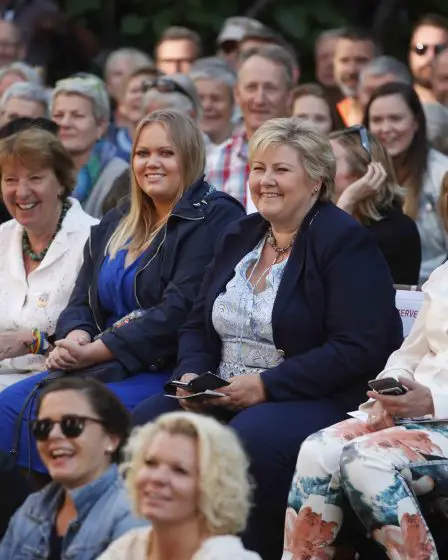 Solberg assiste au 30e anniversaire du centre VIH 17 Solberg assiste au 30e anniversaire du centre VIH - 16