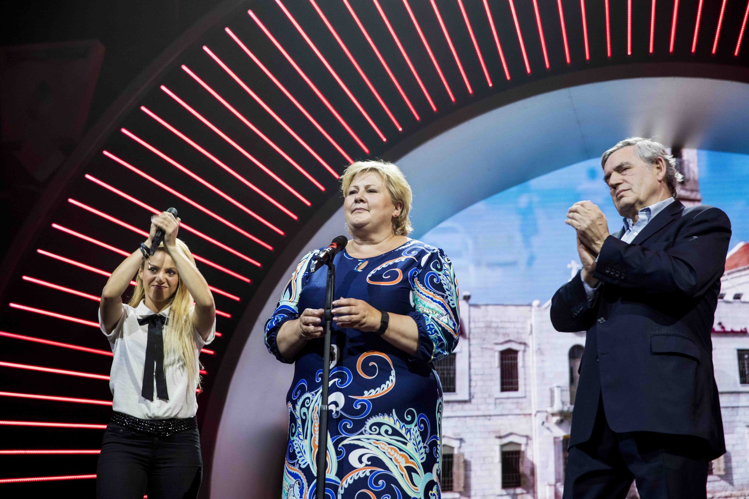 Solberg a partagé la scène avec Shakira à Hambourg 4 Solberg a partagé la scène avec Shakira à Hambourg - 3
