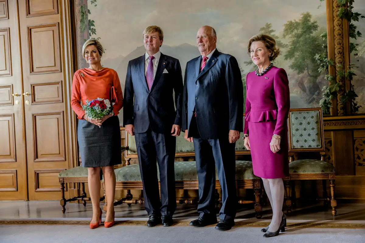 PHOTOS : des couples royaux hollandais et norvégiens photographiés ensemble pour la première fois en huit ans - 25