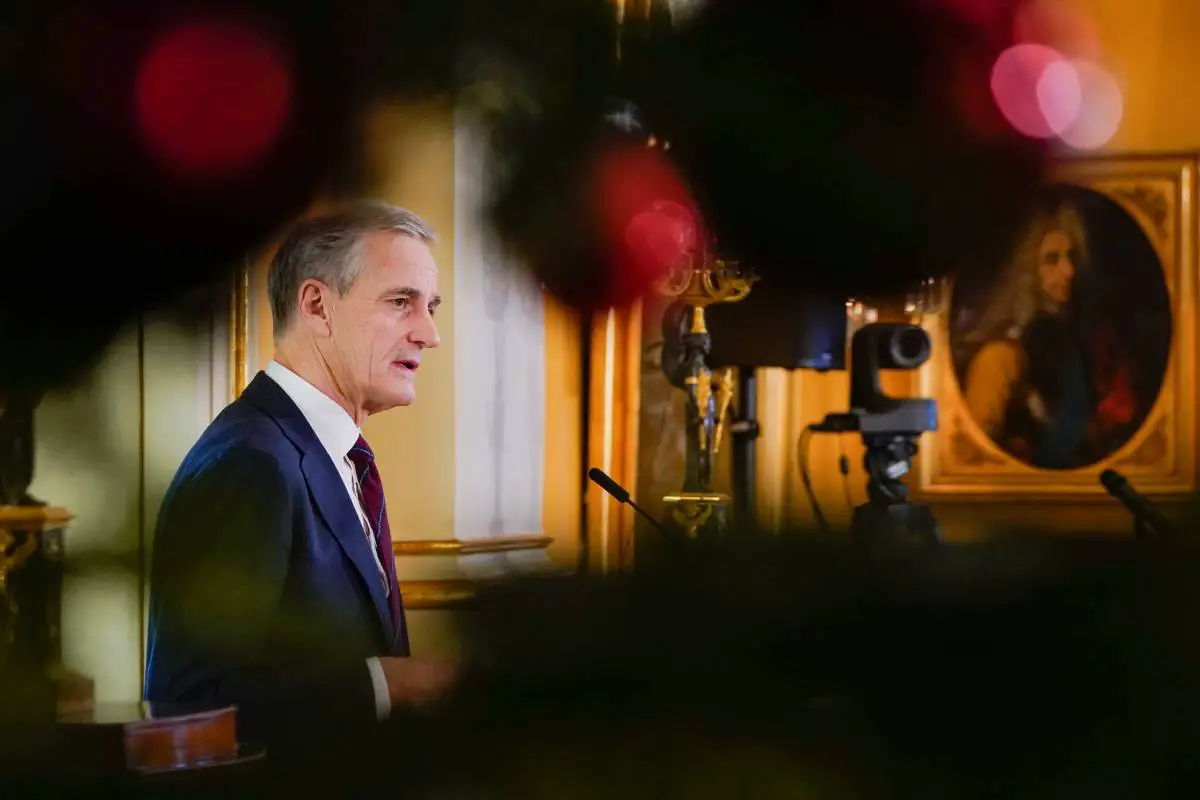 Støre to Norwegians: Vous pouvez fêter Noël avec vos proches 4 Støre to Norwegians: Vous pouvez fêter Noël avec vos proches - 3