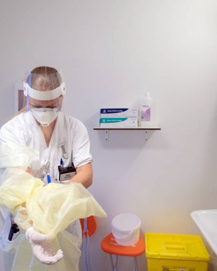 Près de 100 % des employés des hôpitaux de la régie régionale de la santé de l'ouest de la Norvège ont été vaccinés - 7