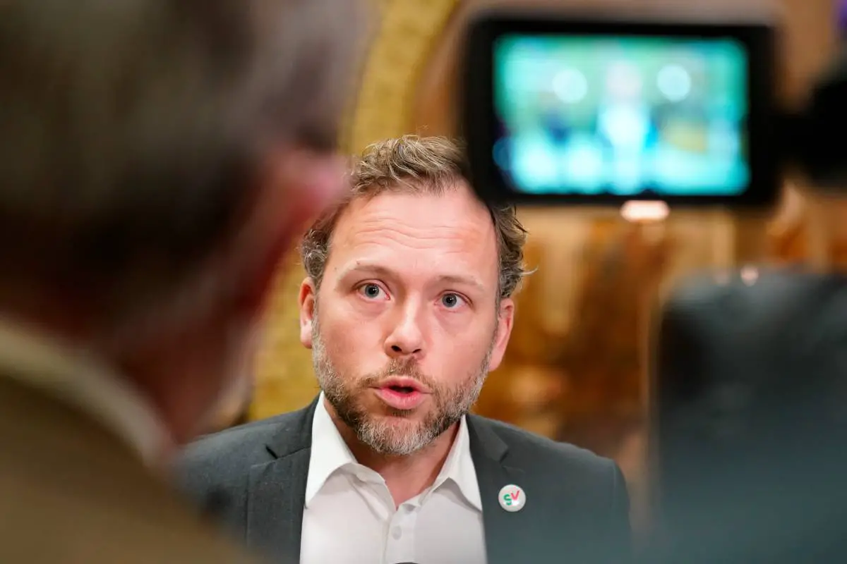 Audun Lysbakken va devoir fêter Noël en quarantaine 4 Audun Lysbakken va devoir fêter Noël en quarantaine - 3