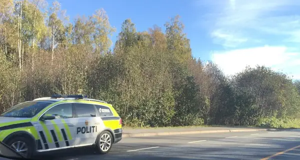 Beaucoup d'adolescents qui boivent et se battent à Drammen 4 Beaucoup d'adolescents qui boivent et se battent à Drammen - 3