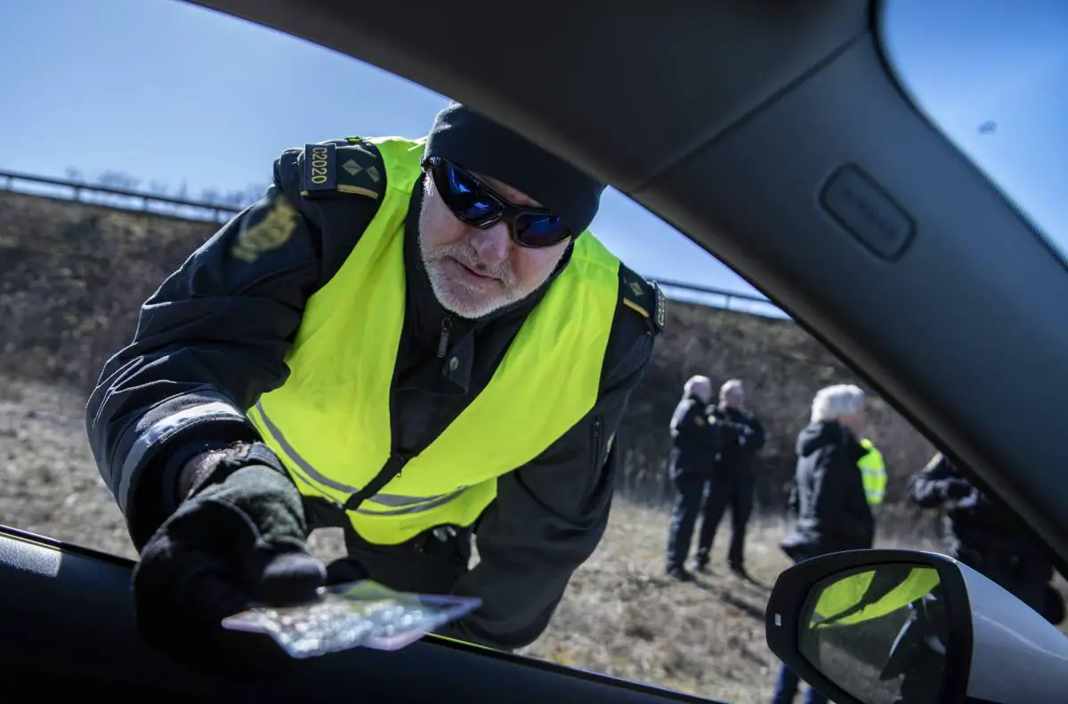 Les voyageurs en Suède devront subir un test corona négatif à partir de mardi 4 Les voyageurs en Suède devront subir un test corona négatif à partir de mardi - 3