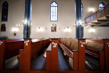 De moins en moins de Norvégiens sont membres de l'Église de Norvège, selon de nouveaux chiffres - 16