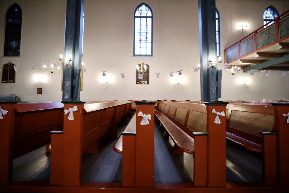 De moins en moins de Norvégiens sont membres de l'Église de Norvège, selon de nouveaux chiffres 4 De moins en moins de Norvégiens sont membres de l'Église de Norvège, selon de nouveaux chiffres - 3