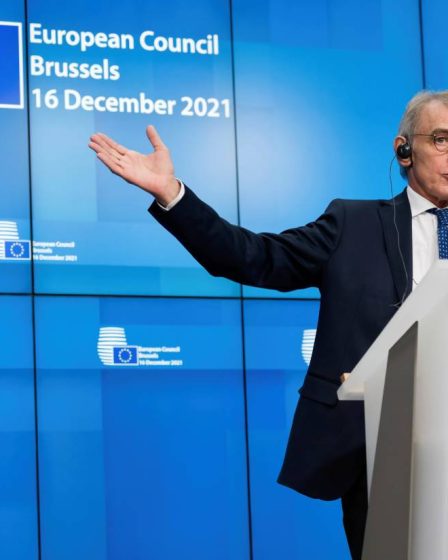 UE : les vaccins sont cruciaux dans la lutte contre l'omicron - 19