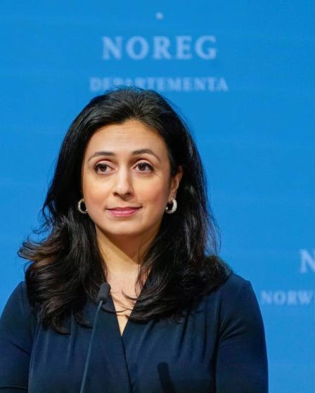 Hadia Tajik a envisagé de démissionner en tant qu'homme politique il y a trois ans. Aujourd'hui, elle est ministre norvégienne de l'inclusion sociale 12 Hadia Tajik a envisagé de démissionner en tant qu'homme politique il y a trois ans. Aujourd'hui, elle est ministre norvégienne de l'inclusion sociale - 11