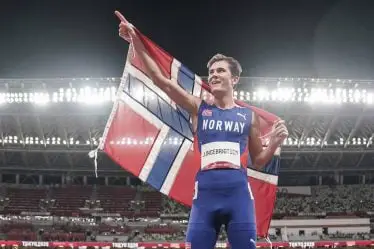 Jakob Ingebrigtsen établit un nouveau record norvégien lors de la dernière épreuve du Bowerman Mile - 20